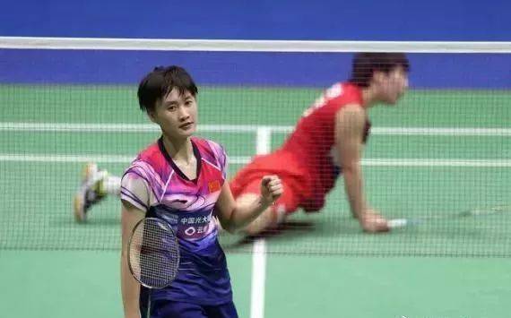 他在进攻的 他在进攻的